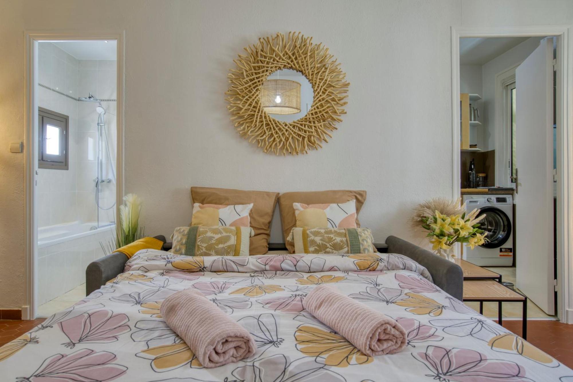 Cosy, Modern, Fully Equipped, Air Conditioning, Nice Historical, Old Town, 1Minute Walk From Beach - "Le Bunico 4" Eksteriør bilde